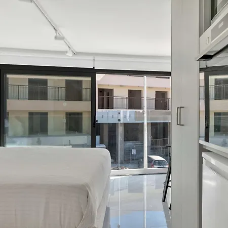Phaedrus Living Alkminis Seaview Suites Pantai Paphos Exterior photo